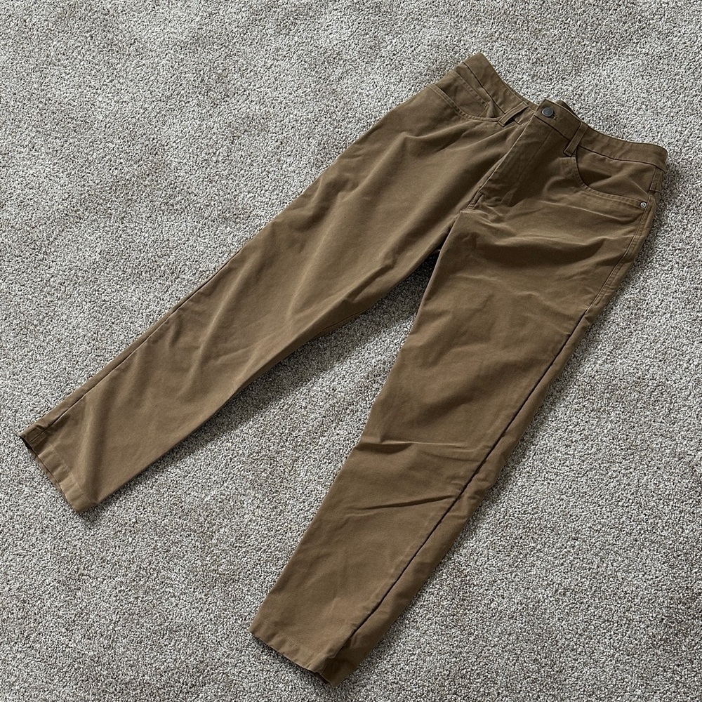 lululemon athletica Men's Tan Slim Chinos